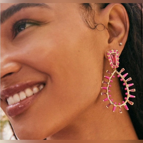 Kendra Scott Stunning Kelsey Gold Statement Earrings in Pink Mix Pouch Gift Box - Picture 7 of 13